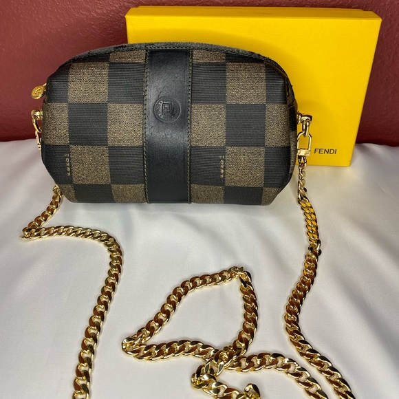‼️SOLD ‼️ Vintage Checkered Fendi Crossbody Bag - Picture 2 of 10